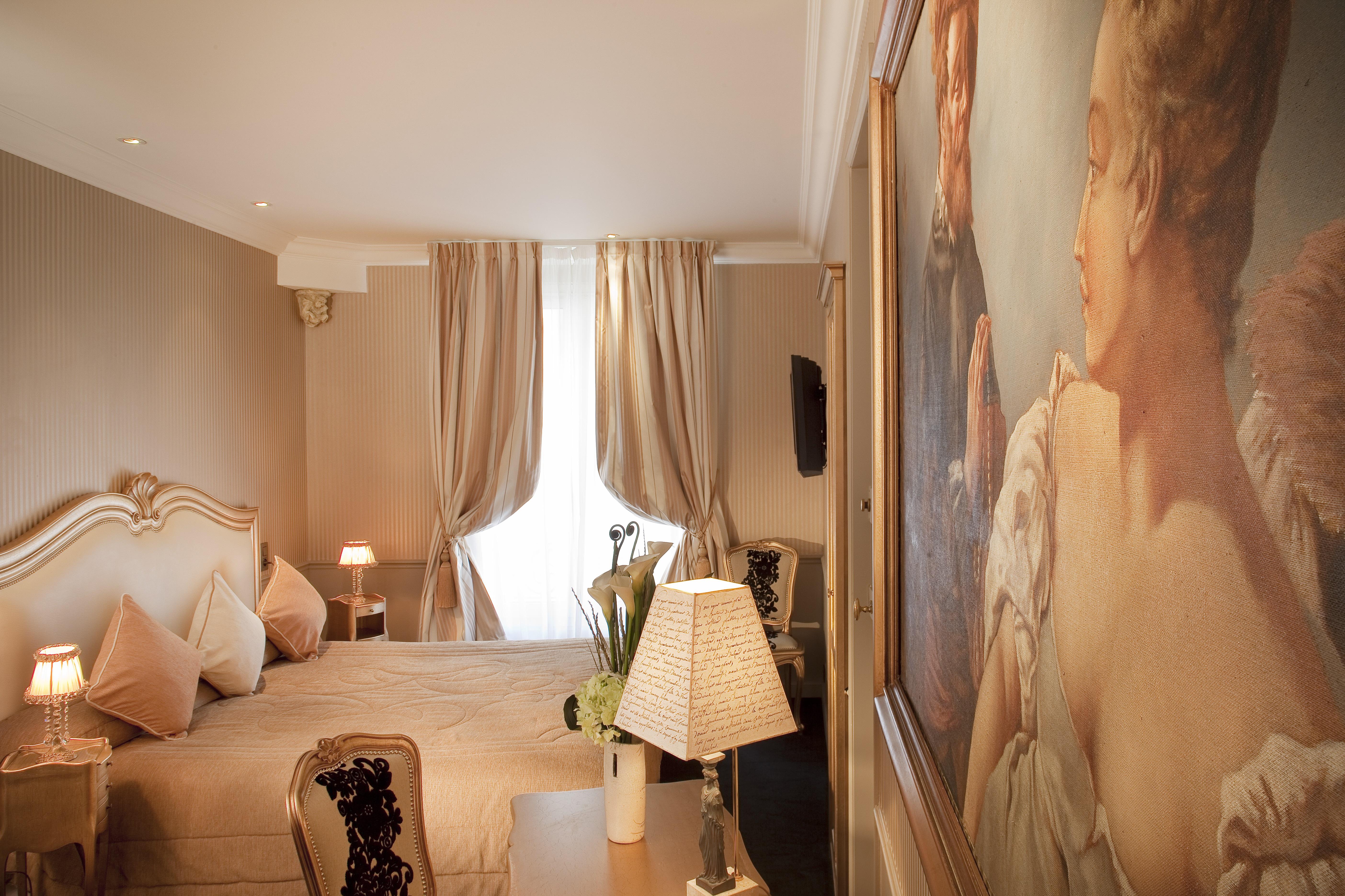 Hotel & Saint-jacques