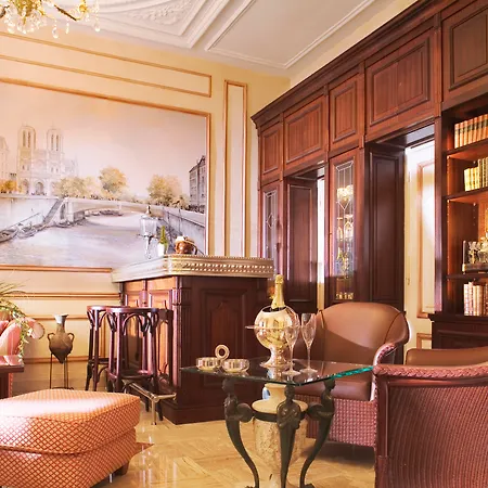 Hotel & Saint-jacques