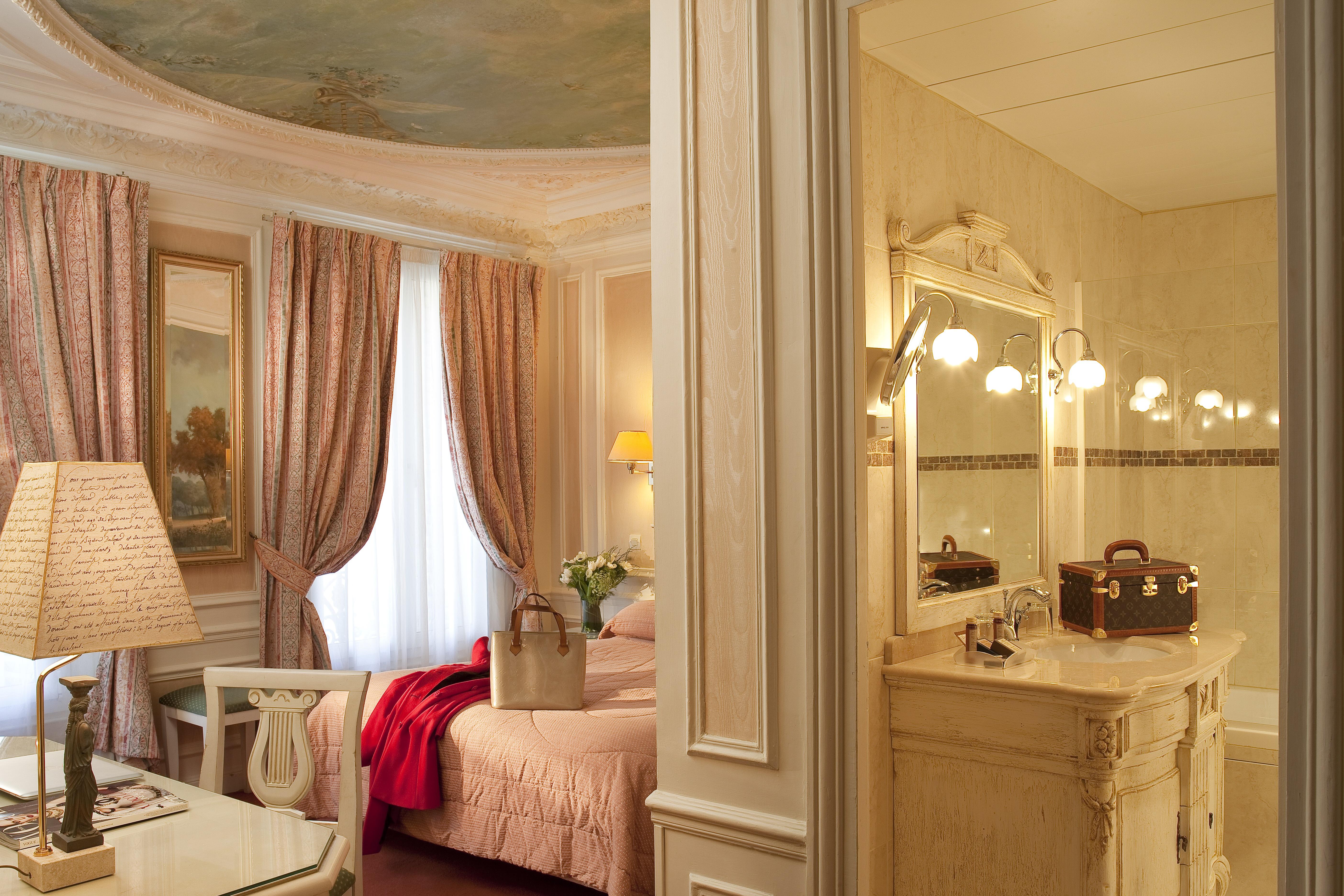 Hotel & Saint-jacques